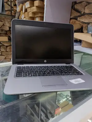 Laptop HP EliteBook 820 G3 8GB Intel Core I5 SSD 256GB
