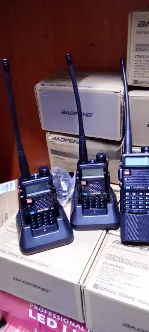 Uv-5r Baofeng Trans-receiver.Bf-uv5r .