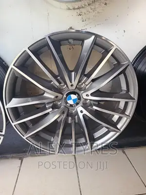 Size 18 Inches BMW Alloy Genuine Rims Set