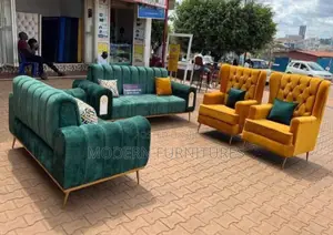Classic 7 Seater Chesterfield Sofa