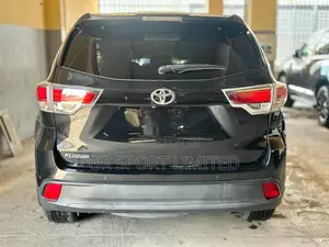 Toyota Kluger 2016 Black