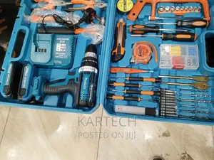 Makita Drill Set