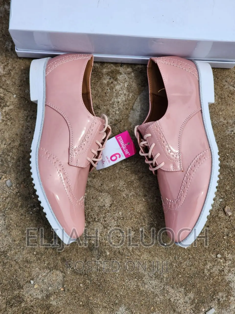 White Sole Brogue
