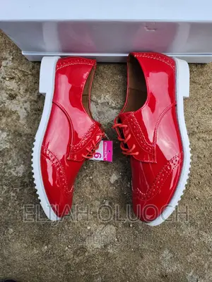 White Sole Brogue