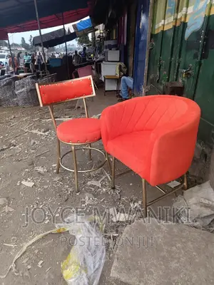 Manicure Seats, Orange.