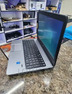 Laptop HP EliteBook 820 G2 8GB Intel Core I5 HDD 500GB