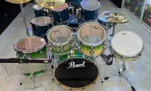 Pearl Decade 5-Piece Acoustic Drum Set/ New