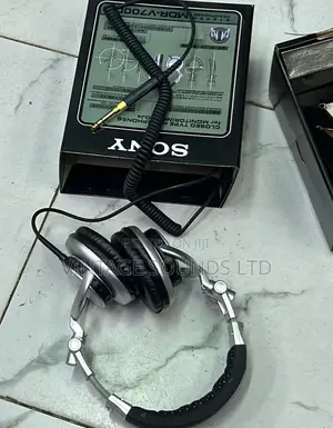 Sony MDR-V700DJ Closed-Back Stereo Monitor Headphone
