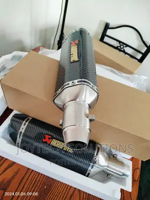 Universal Motorcycle Akrapovic System.