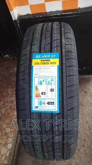 235/55r20 Bearway Tires Made in China