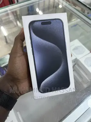 New Apple iPhone 15 Pro Max 256 GB Black