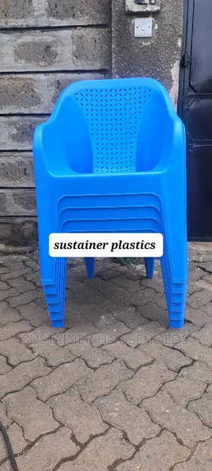 Longlasting Plastic Chairs