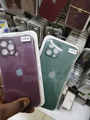 iPhone 12 Pro Max Cover Green AG Frosted Glass Soft