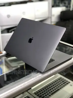 Laptop Apple MacBook Pro 2019 16GB Intel Core I7 SSD 512GB