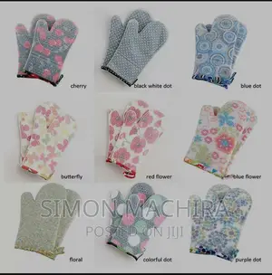 Insulated Oven Gloves