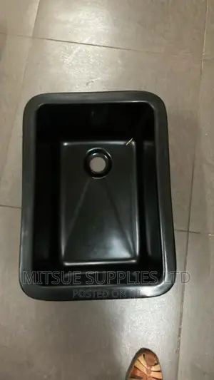 Laboratory Sink Fibre Black 12x12x5.5 Inch