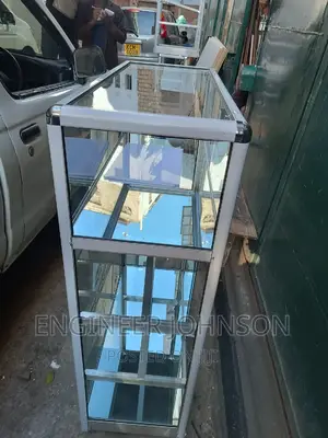 Cosmetic Displays