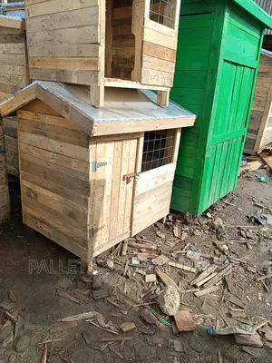 Kennel/Dog House/097