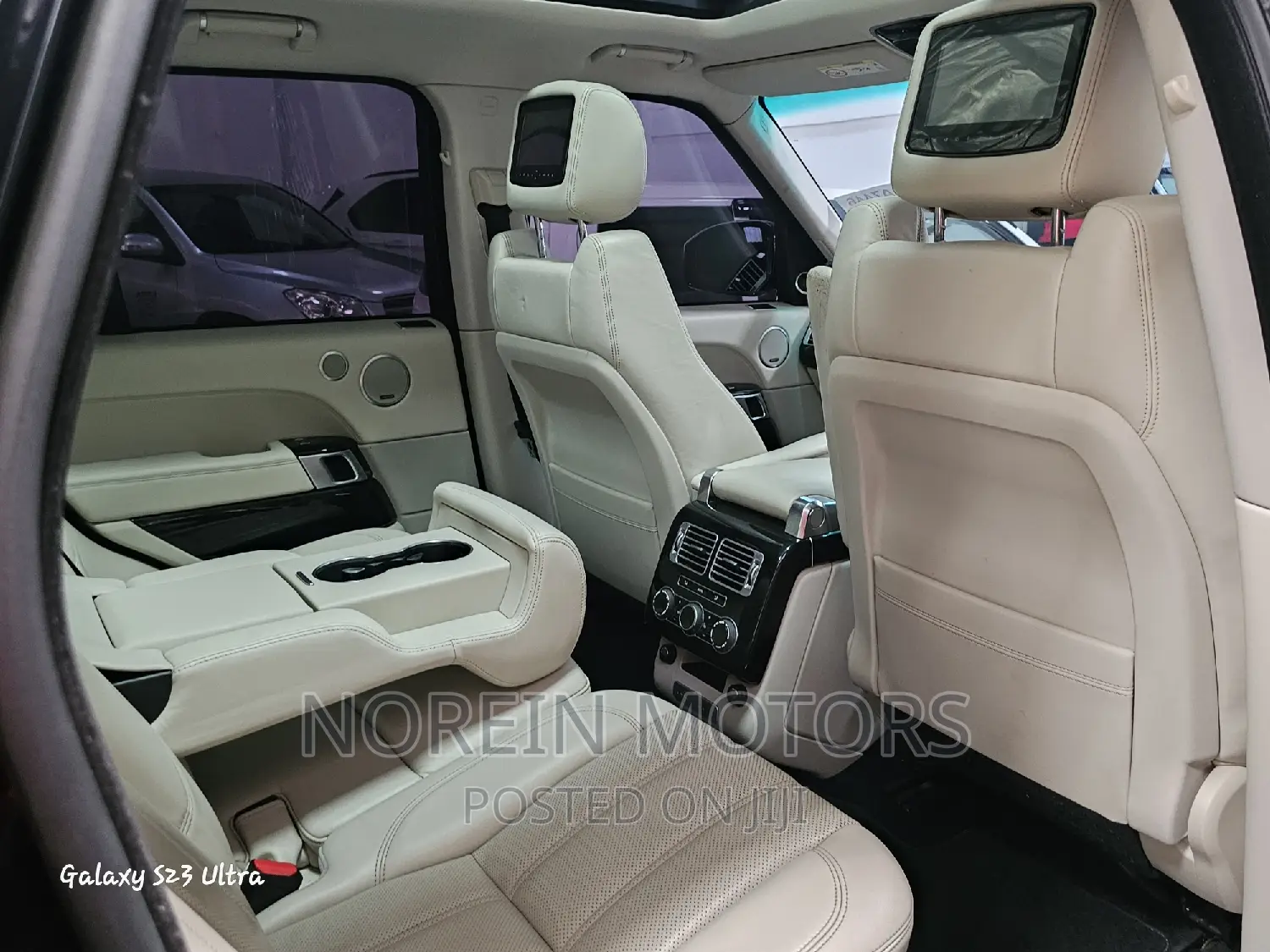 Land Rover Range Rover Vogue 2016 Black