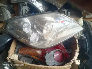 Nissan Primera 2004 Headlight