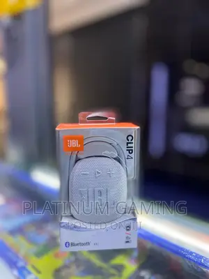 White JBL Clip 4