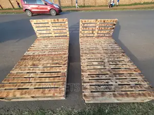 Pallet Bed- 4*6 Blazed Pallet Bed. (#CL06)