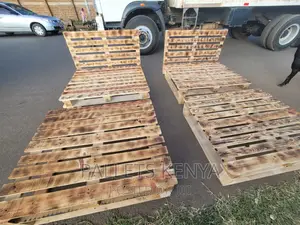 Pallet Bed- 4*6 Blazed Pallet Bed .(#CL011)