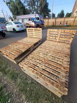 Pallet Bed- 4*6 Blazed Pallet Bed. (CL16)