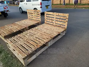 Pallet Bed- 4*6 Blazed Pallet Bed. (#Cl15)
