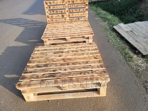 Pallet Bed- 4*6 Blazed Pallet Bed. (#MK)