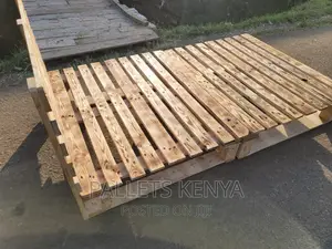 Pallet Bed- 4*6 Blazed Pallet Bed. (#FV13)