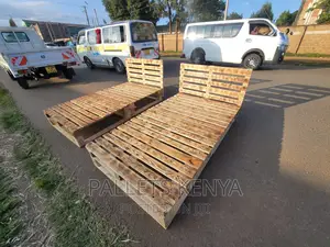 Pallet Bed- 4*6 Blazed Pallet Bed .(#CV018)