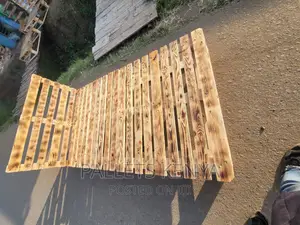 Pallet Bed- 4*6blazed Pallet Bed.(#Mb04)