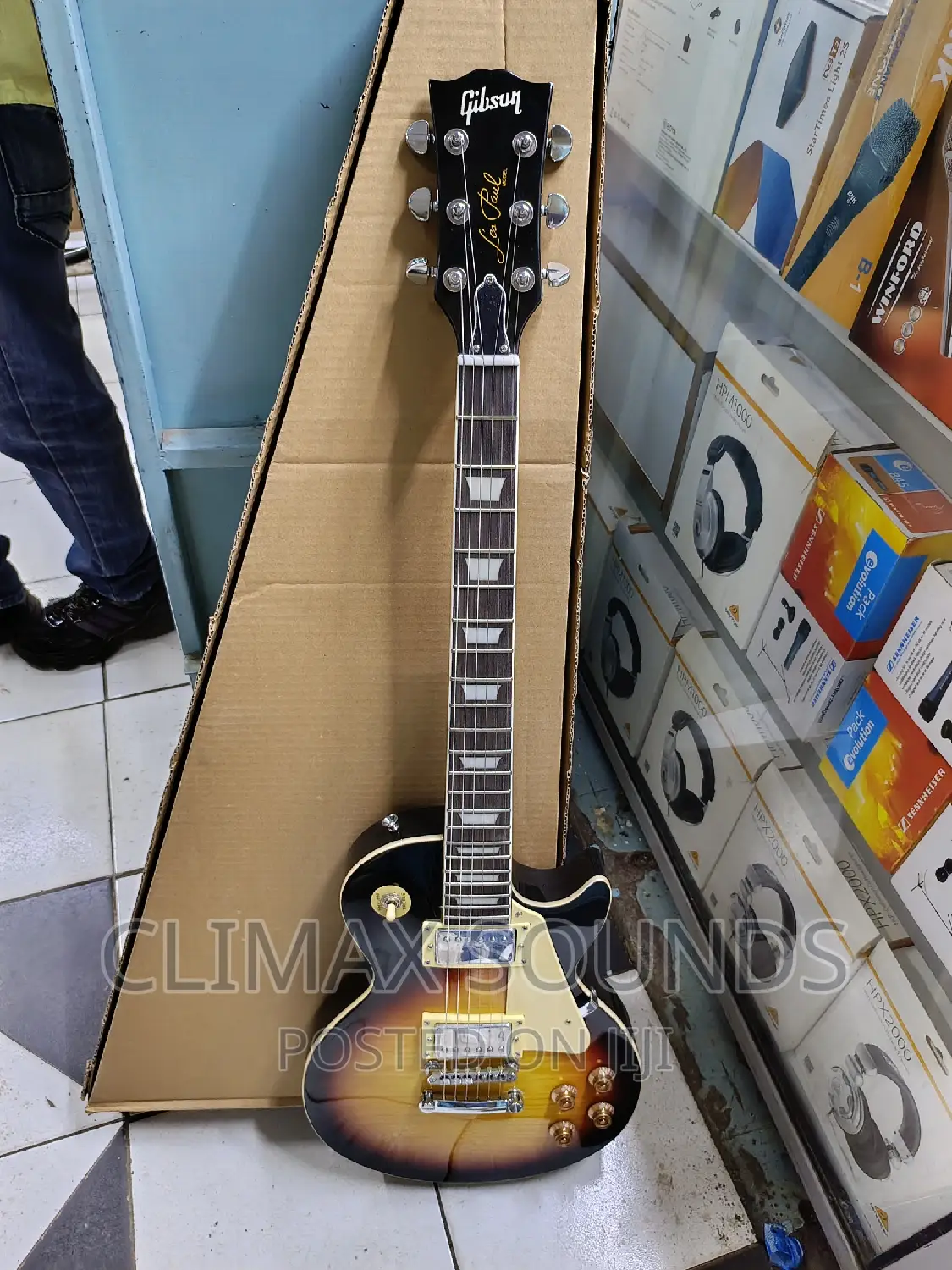 Electric Guitar Gibsony ''
