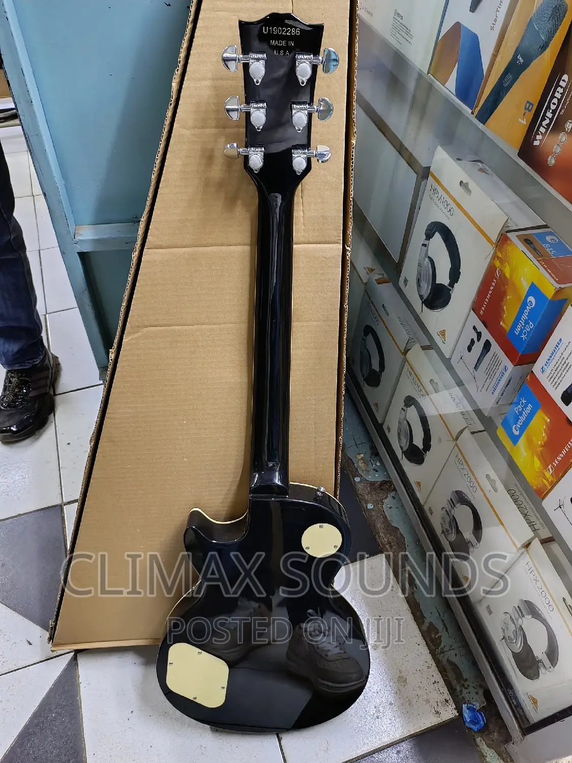 Electric Guitar Gibsony ''