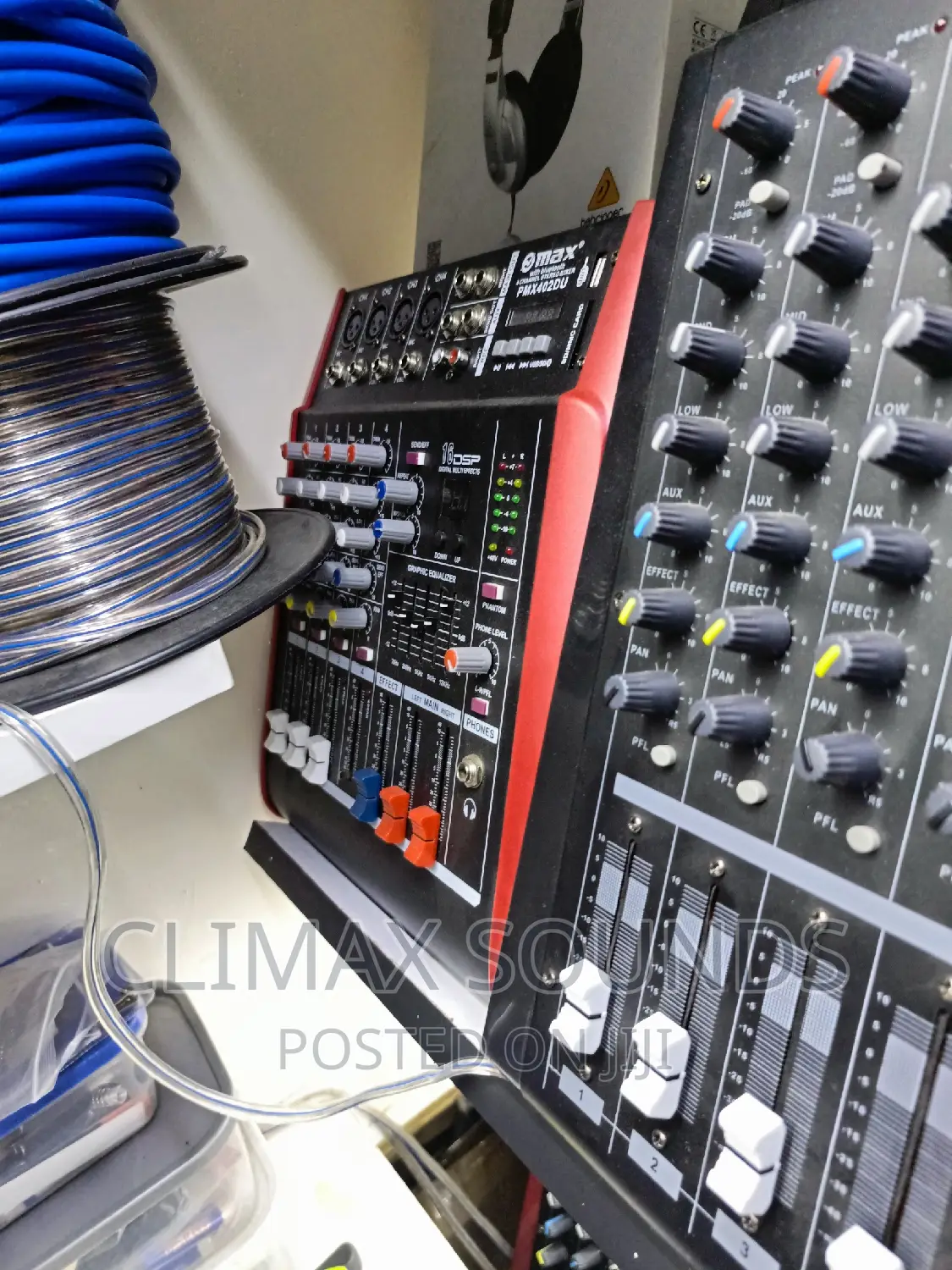 Powered Mixer 4 Channels 