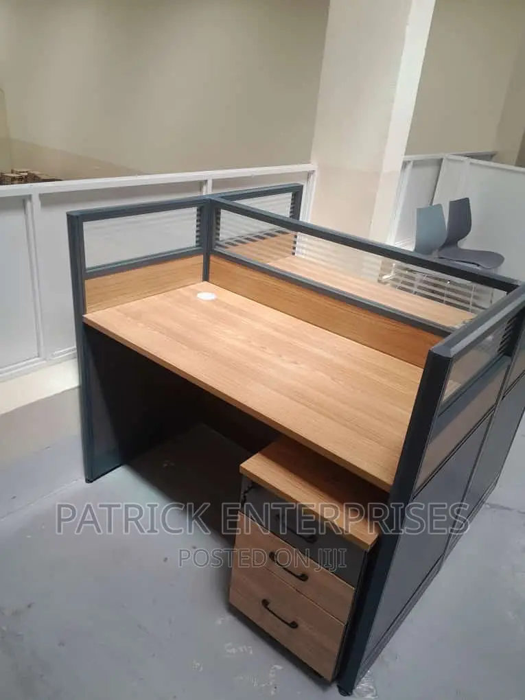 Executive Imported Morden 2 Way Workstation