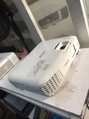 EPSON Cb-S05 Projector, Exuk,
