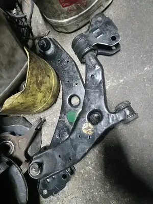 Control Arm Mazda Axela