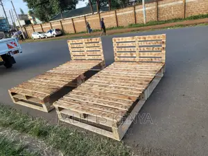 Pallet Bed- 4*6 Blazed Pallet Bed .(#GF03)