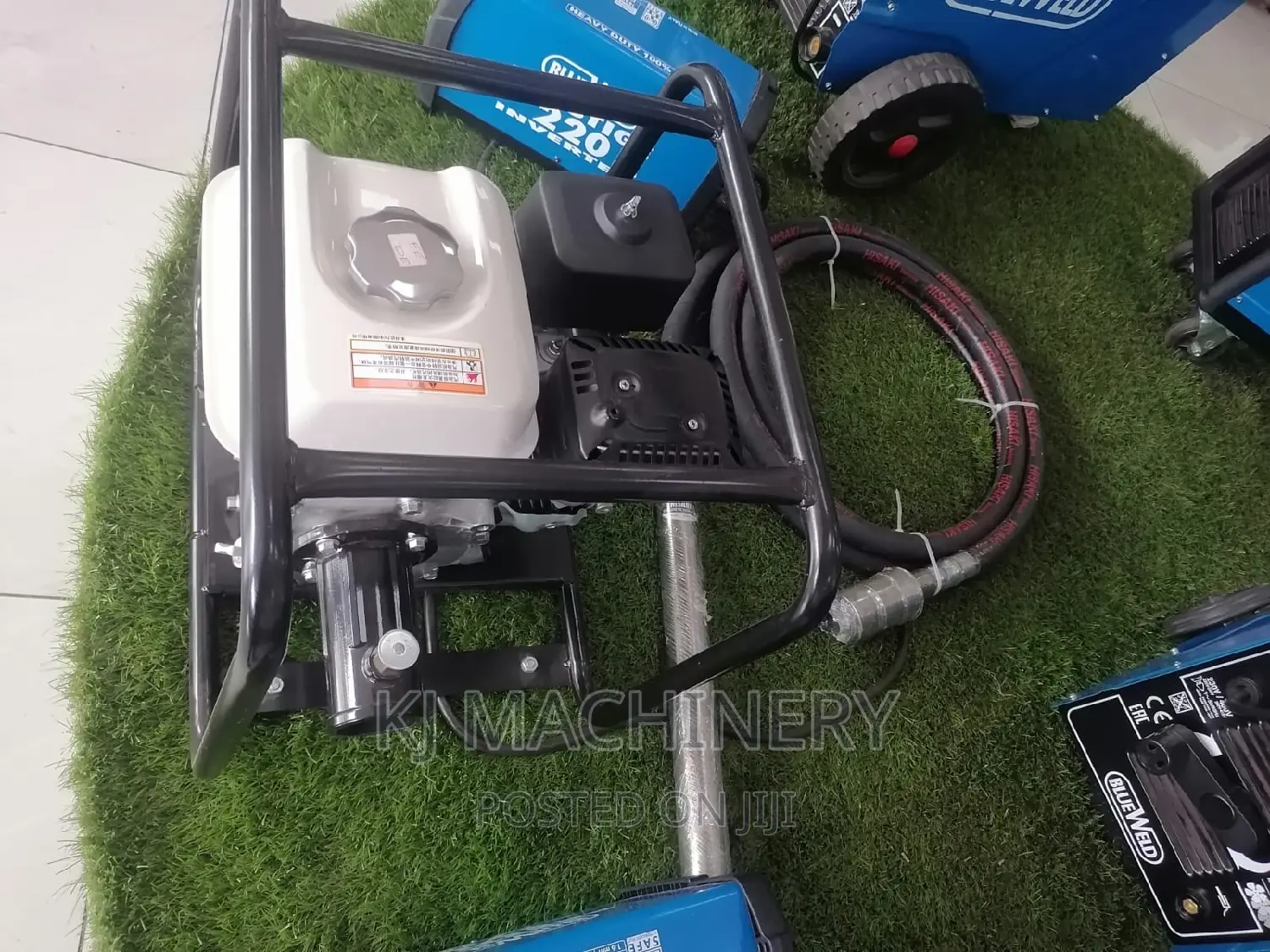 Honda Heavy Duty Poker Vibrator -Petrol Driven Quality