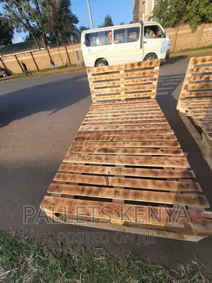 Pallet Bed- 4*6 Blazed Pallet Bed. (AG01)