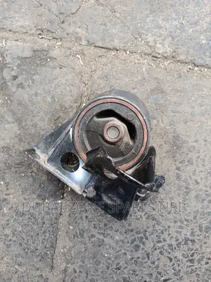 Nissan X-Trail Nt30 2 4-Wd Right Engine Mount Available Now.