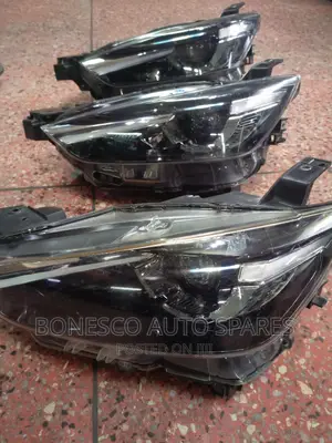 Mazda CX-3 Xenon Headlights