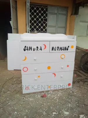 Morden MDF Baby Chest of Drawers 4 by 4 Fitts