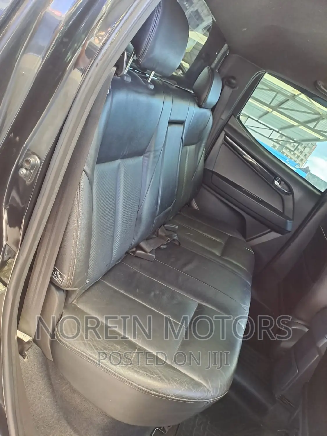 Isuzu D-MAX 2017 Blue