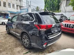 Mitsubishi Outlander 2017 Matt Black