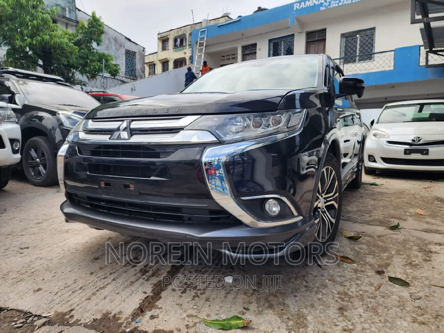 Mitsubishi Outlander 2017 Matt Black