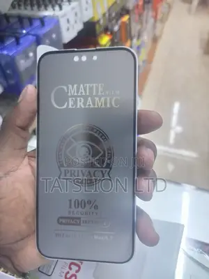 iPhone 15 Pro Ma Privacy Ceramic Screen Protector