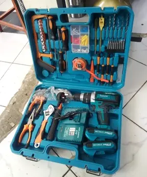 Makita Cordless Drill Kit